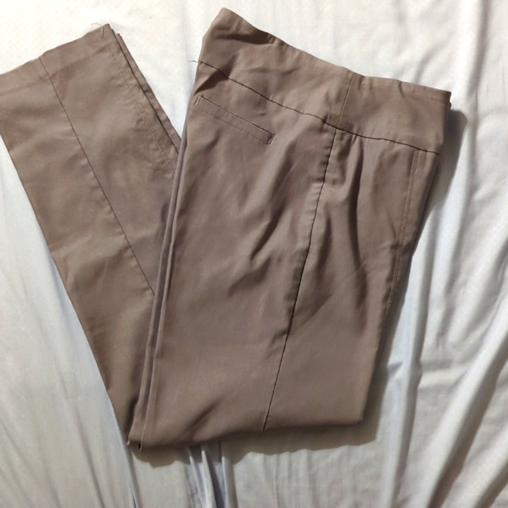 Ladies Size 6 New Directions Dress Pant